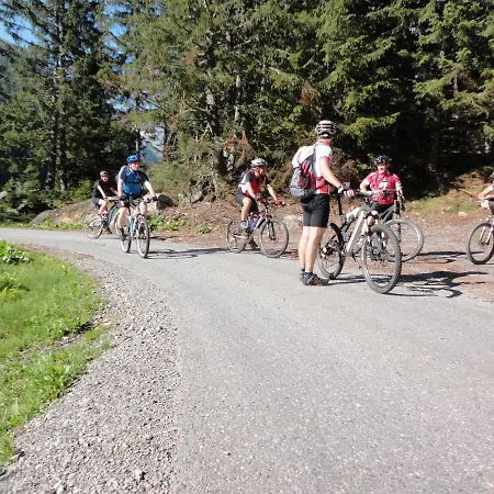 Zerres Ξενοδοχείο 3*