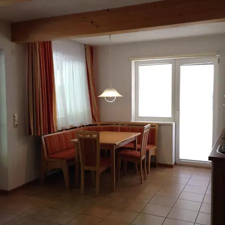 Ξενοδοχείο Zerres 3*